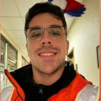 Aron Arce's Instagram, Twitter & Facebook