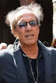 He is 83 years old and is a capricorn. Adriano Celentano Oggi Famous Musicians Mirrored Sunglasses Men Actors
