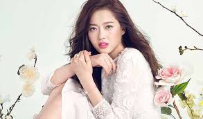 The latest movies and tv shows for free. Go Ara Wiki Age Boyfriend Facts And More Wikifamouspeople