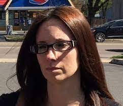 Lisa Butkiewicz's Instagram, Twitter & Facebook