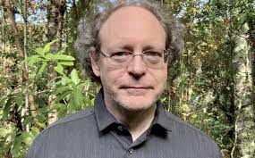 Gardner's 'Traps' Premiere