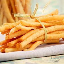 Siapkan wadah atau mangkuk ukuran besar. Cemilan Keju Untuk Disajikan Di Hari Lebaran Nanti Tingkat Kesulitan Mudah Waktu Memasak 50 Menit Untuk 450 G Bahan 200 G Tepung Teri Cemilan Adonan Keju