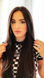 Pin de Abril Márquez en Lali Espósito