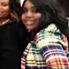 Free women's clothes and shoes available