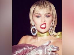 Добавить в песенник удалить из песенника. Miley Cyrus Midnight Sky Enters Week 6 Still On 1 At Uk Radio Entertainment