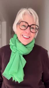 One piece of advice I always share with my color clients is: wear your best  colors near your face. And one of the easiest, most versatile ways to do  that is with a scarf! 🧣Here’s another easy way to ...