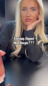 The viral spicy dipped burger 🍔 #smashofficial #halalfood #spicydipburger