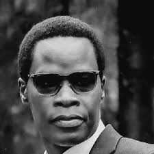 Maxwell Frank (@maxell_frank)