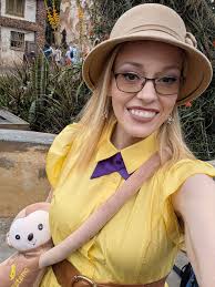 Wearing our Jane Ann Dino bow at Universal Islands of Adventure today!