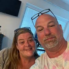 Are there amputee friends in Illinois?