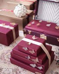 Pin By Ash Na On Gifts Wedding Gift Boxes Wedding Gifts Packaging Gift Wraping