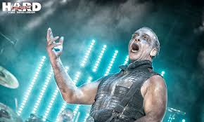 Le château de la clayette, un édifice emblématique de la saône et loire. 10 Choses A Savoir Sur Till Lindemann Rammstein