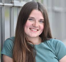 Local photographer for headshot pageant use