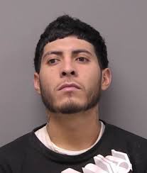 Este mexicano atacó a un agente de ICE y ahora pasará 20 años en la cárcel  El Departamento de Seguridad Nacional de Estados Unidos informó que Diego  Barron-Esquivel, un inmigrante de origen