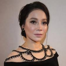 Faiq dan delisha, pasangan suami isteri yang satu kepala. Farah Nabilah Tak Takut Berlakon Dengan Aliff Aziz Media Hiburan