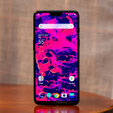 In march 2018, it was announced that the phone would have a notch, but that there would be an option to hide it. Oneplus 6 Review New Phone Same Compromises The Verge