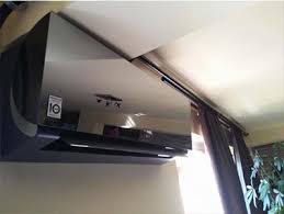 Egyrészt szeretném meghálálni neked, hogy vállaltad az áldozatot és az erkélyedre tetetted a kültérit (ahogy az szabályos) és nem csak a homlokzatra, ahol igazán ronda látvány. Klimaszereles