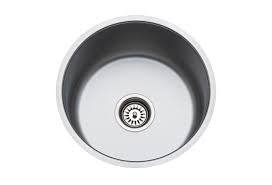 Çünkü genel olarak ister mermer ister çelik alttan yapıştırmalı lavabolarda montaj ustaları kişisel tercihlerine göre farklı mermer yapıştırıcıları kullanabiliyorlar. Mutfak Evyeleri