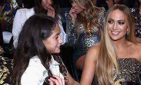 Find the perfect jennifer lopez daughter stock photos and editorial news pictures from getty images. Marc Anthony Jennifer Lopez S Daughter Emme Sings Live With Jlo