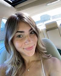 hi my name is skylar goodman i'm playing lacrosse at fdu so excited for the  next 4! instagram- skylar.goodman snap- skygoodman