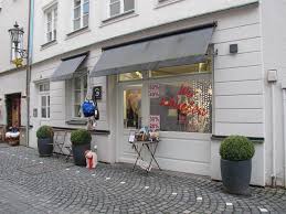 Apartment altstadt augsburg ⭐ , germany, bavaria, augsburg, schwibbogengasse 23: Mehrere Laden Verlassen Augsburgs Altstadt Augsburg B4b Schwaben