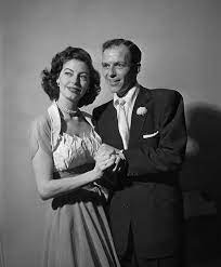 When frank sinatra was 18, it was a very good year. Ava Gardner And Frank Sinatra On Their Wedding Day 1951 9gag