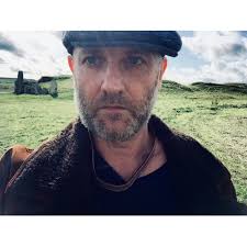 A list of who Jack Davies is following