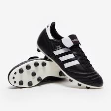 The kangaroo upper with fusionskin treatment offers the soft ball handling and touch you love with a seamless water resistant twist. Adidas Fussball Schuhe Copa Mundial Fester Boden Schwarz Weiss Pro Direct Soccer