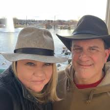 Garden City Pizza Shop and Fox's Pizza Dens history