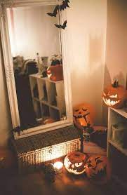 40 Cool Halloween Bedroom Decor For 2019 Halloween Room Decor Halloween Bedroom Decor Halloween Bedroom