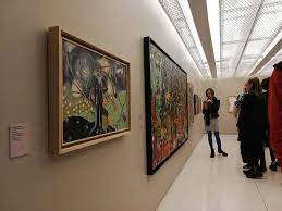 Muzeul De ArtÄƒ RecentÄƒ Din Bucuresti S A Deschis Cu SÄƒlile InÅ£esate De ArtÄƒ Si De Public Este Mai Complex Decat Pare Nu Este Un Mall Cultural Galerie Foto