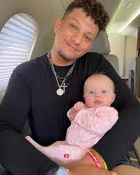 Patrick Mahomes opens up about the STRANGE condition of his newborn baby,  and the whole family is immersed in a gloomy atmosphere......read more👇