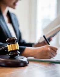 Désinformation amplifiée par lIA : incidents médiatisés, régulations et  technologies pour contrer les manipulations par