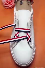 Diy Incredible Shoelaces Guide In 2020 Schuhe Binden Spitze Schuhe Diy Schuhe