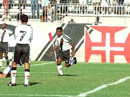 Embora já tenha conquistado a vaga na próxima fase da libertadores, o são paulo vai mal no campeonato brasileiro e cobranças já aparecem acerca do trabalho de hernán crespo no comando da equipe. Vasco Goleou Sao Paulo Por 7 A 1 Em 2001 Relembre Netvasco