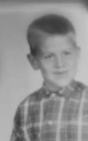 Who are the boys and men in the 1943 Boy Scout group photo at Pine Hill  Cemetery?