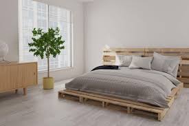 Palettenbett selber bauen oder kaufen bett aus aus paletten kann man fast alles zaubern! Diy Schlafzimmer Ein Bett Aus Paletten Selber Bauen Ratgeber Diybook Ch