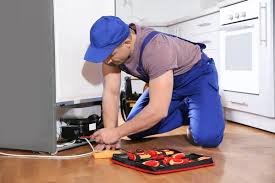 Fridge repair Stock Photos, Royalty Free Fridge repair Images | Depositphotos