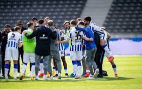 Currently, hertha bsc rank 14th, while sc freiburg hold 9th position. Ionhd8l4renf5m