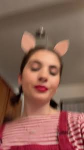 olivia the pig!🐷💄