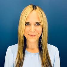 Cynthia Barcomb's Instagram, Twitter & Facebook