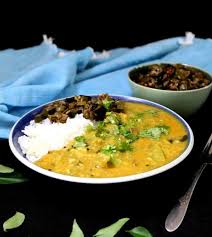 This South Indian Green Tomato Dal Or Dahl Also Called A Thakkali Masiyal Needs Just Eight Simple Ingredients A Indian Food Recipes Green Tomatoes Dal Recipe