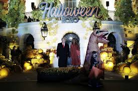 Ia hotararea de a dezerta dar este ranit si internat in spital iar confruntarea cu moartea il ingrozeste. Republica Details Tags