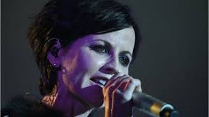 Baixando hf3 mmo rpg action zombie shooter_v1.6.5_apkpure.com.xapk (596.2 mb). Cranberries Singer Dolores O Riordan Dies Suddenly Aged 46 Bbc News