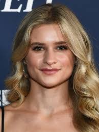 Jenna Boyd's Instagram, Twitter & Facebook