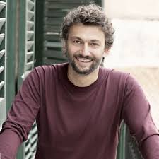 Jonas kaufmann performs at the opera gala with jonas kaufmann during the thurn & taxis castle festival 2016 on july 17, 2016 in regensburg, germany. Stream Tenor Jonas Kaufmann By 99 5 Wcrb Listen Online For Free On Soundcloud