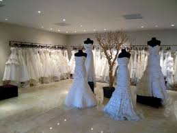 Open Space Interior With Visual Centrepiece Bridal Shop Ideas Wedding Dress Store Wedding Boutique