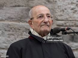 23,156 Dora Stock Photos, High-Res Pictures, and Images