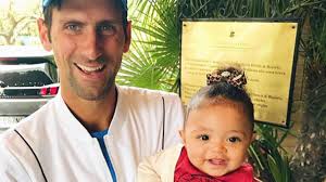 Novak je uputio pismo predsedniku australijan opena sa sugestijama kako da se poboljšaju uslovi karantina za sve igrače. La Tierna Imagen De Djokovic Con La Hija De Serena Williams En El Roland Garros As Com