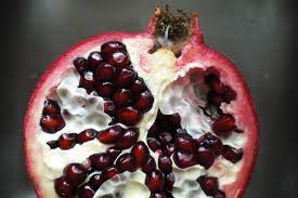The colour of the aril varies from. Pomegranate Seeds Health Benefits Tips And Recipes One Green Planet